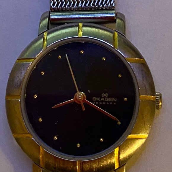 Skagen Denmark Mesh Band Ladies Watch - Picture 4 of 4